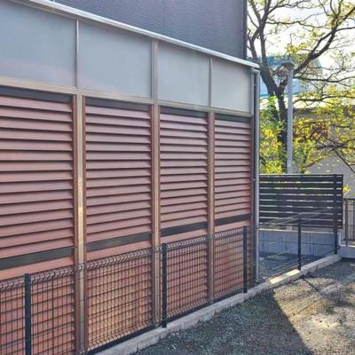 柏市 S様邸 四国化成「 勝手ヤード」ルーバータイプを使ったナチュラルな自転車置き場 柏市 S様邸 四国化成「 勝手ヤード」ルーバータイプを使ったナチュラルな自転車置き場