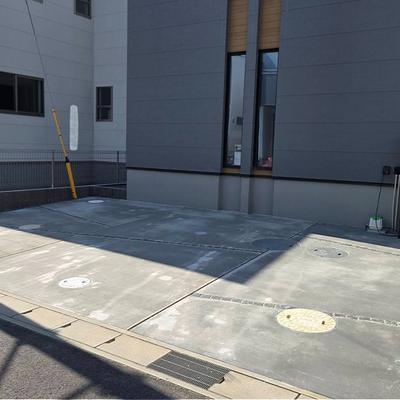 市川市T様邸 段差のないスロープと機能門柱で、すっきり使いやすく。暮らしに寄り添うモダンなエクステリア 市川市T様邸 段差のないスロープと機能門柱で、すっきり使いやすく。暮らしに寄り添うモダンなエクステリア